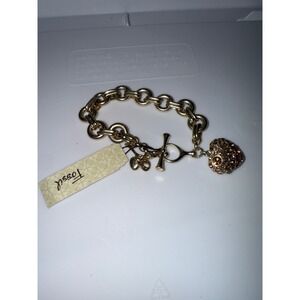 Fossil Gold Tone Chunky Chain Heart Charm Bracelet Toggle Closure New with Tags
